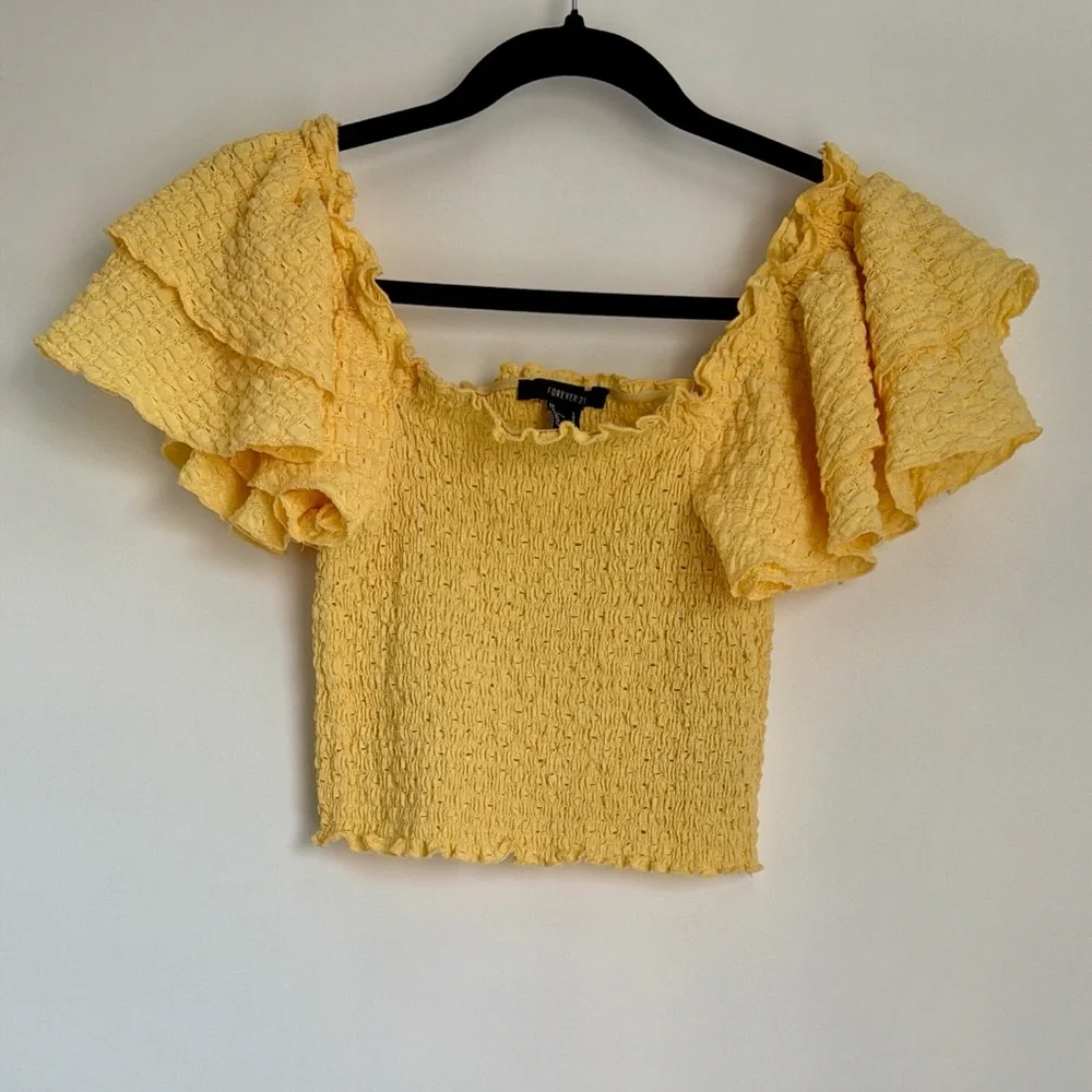 Butter Yellow Smocked Crop Top Ruffle Sleeve Summer Brunch L Forever 21